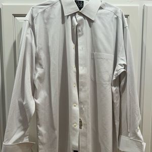 JoS A. Bank Brand New with Tags Signature Collection 16-33 French Cuffs Lt. Gray